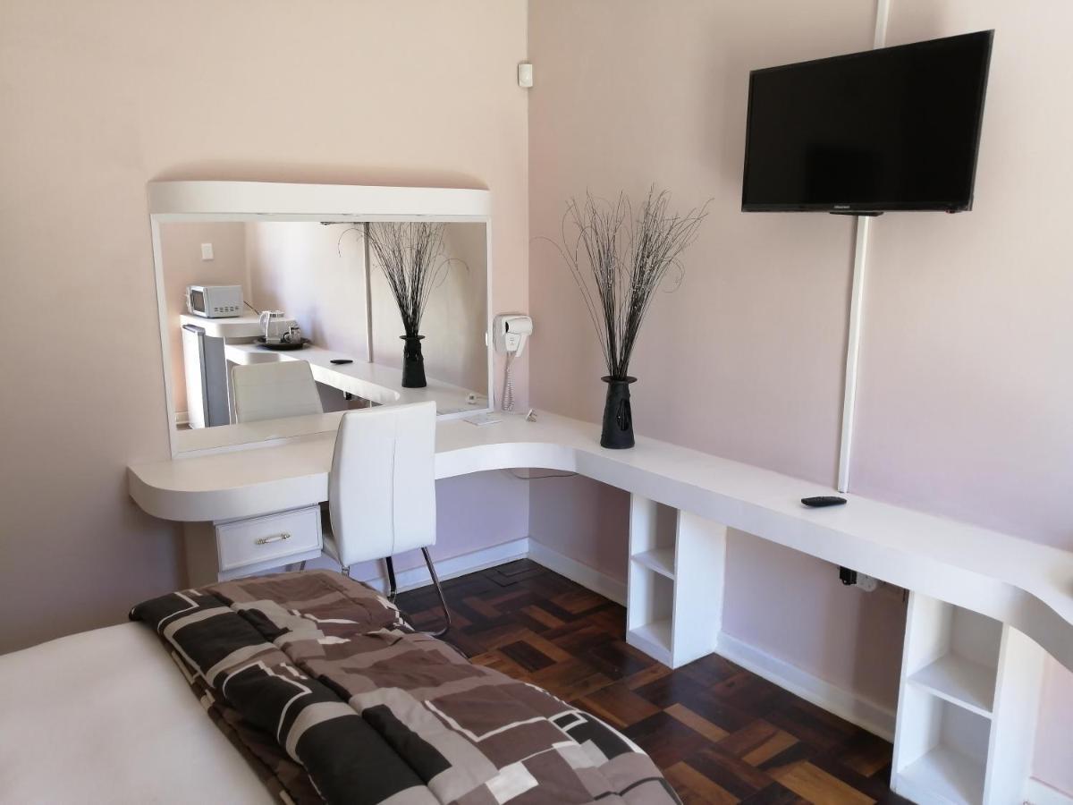 Easy Inn Guesthouse 벨콤 외부 사진