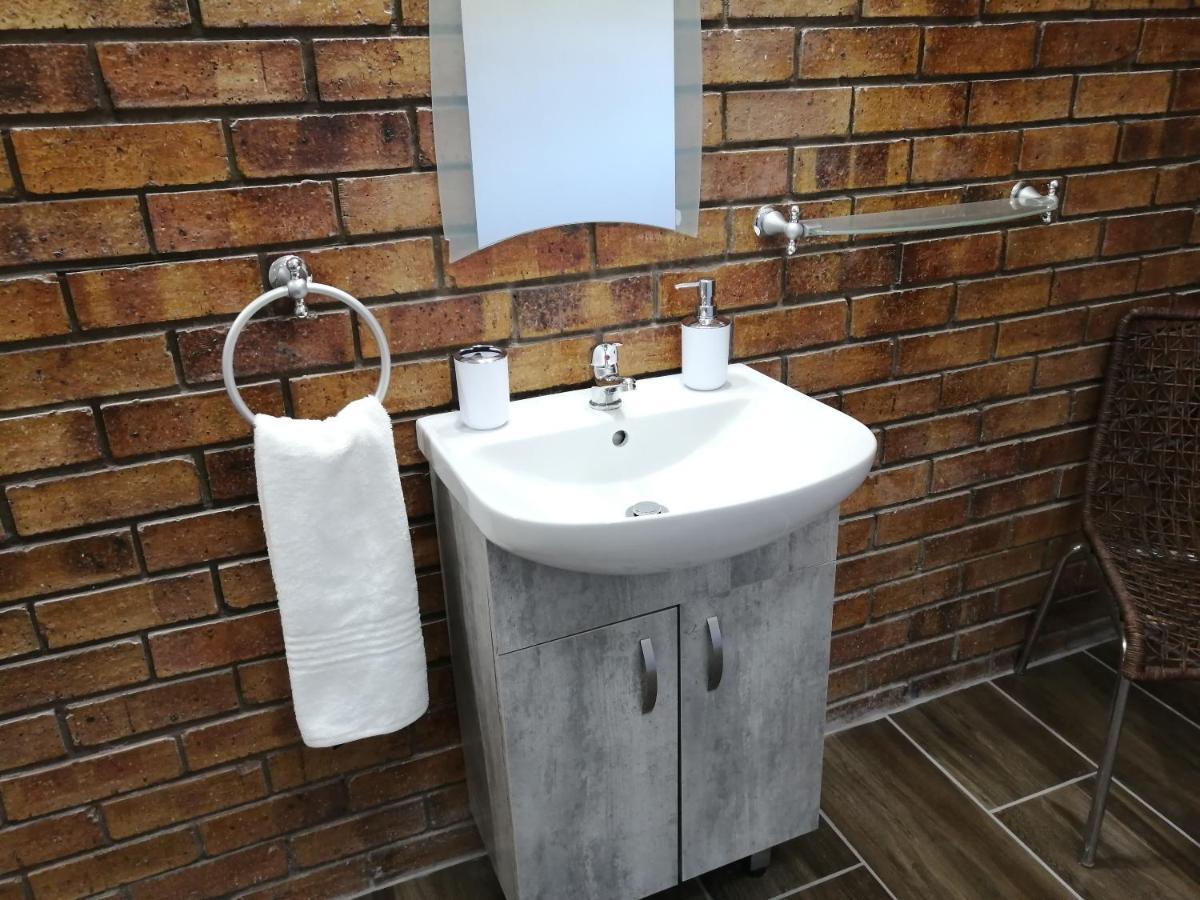 Easy Inn Guesthouse 벨콤 외부 사진