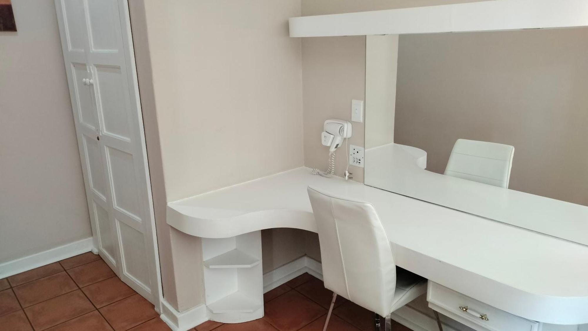 Easy Inn Guesthouse 벨콤 외부 사진